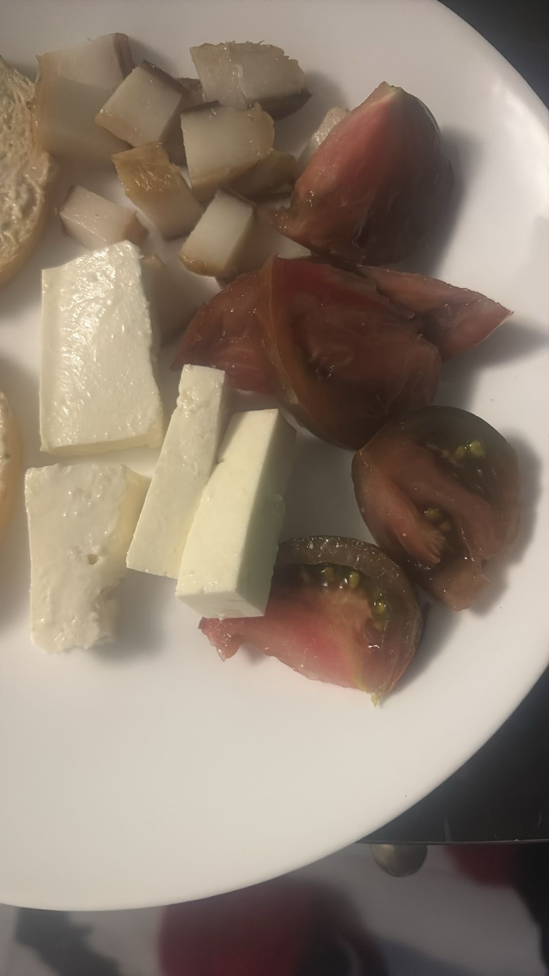 Platou brânză, roșii, cartofi