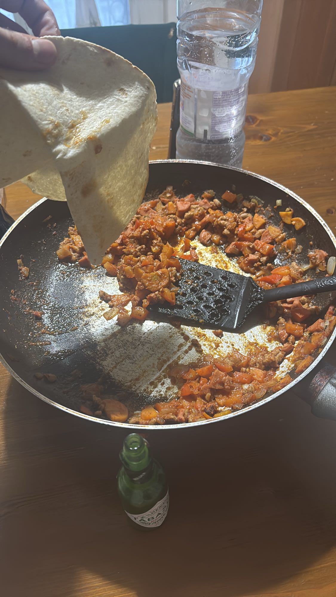 Tortilla con guiso mixto