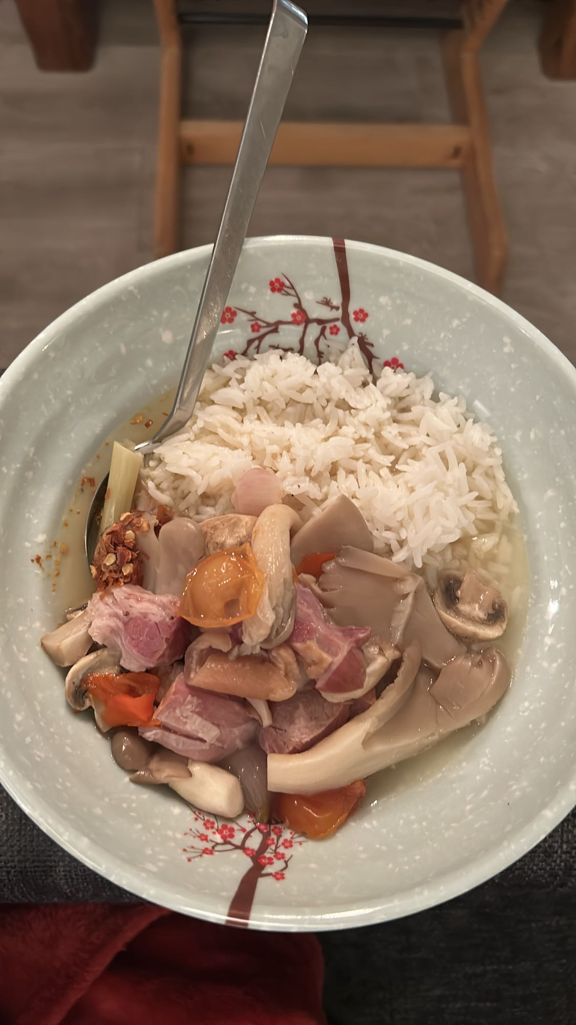 Ris med kyllingsuppe