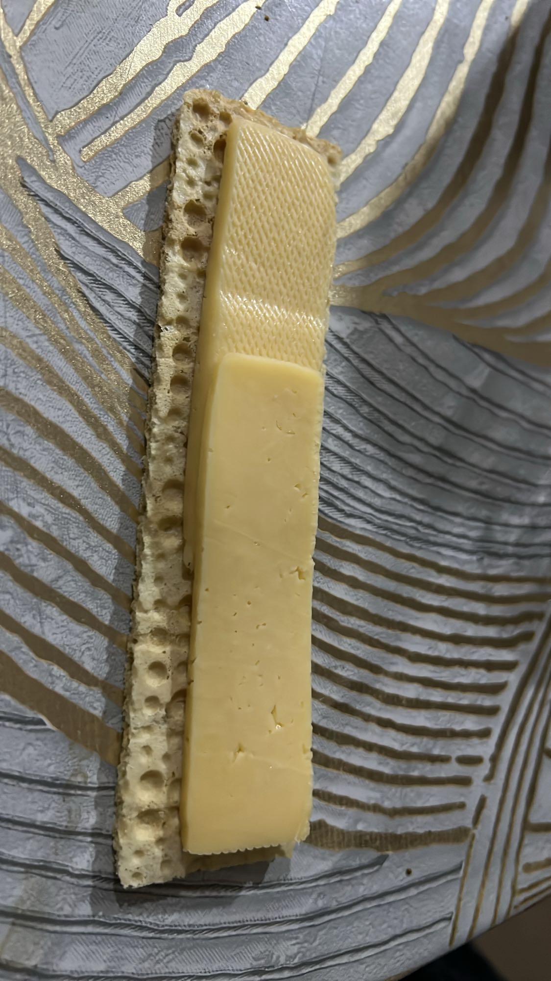 Хлебец с сыром