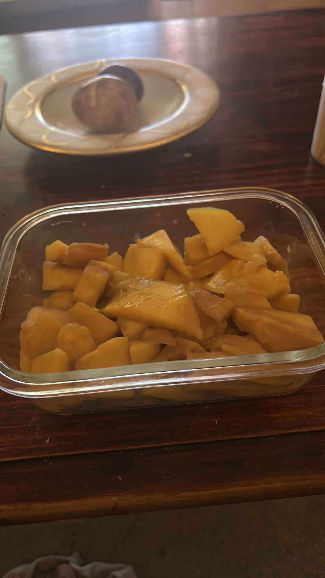 Morceaux de mangue fraîche
