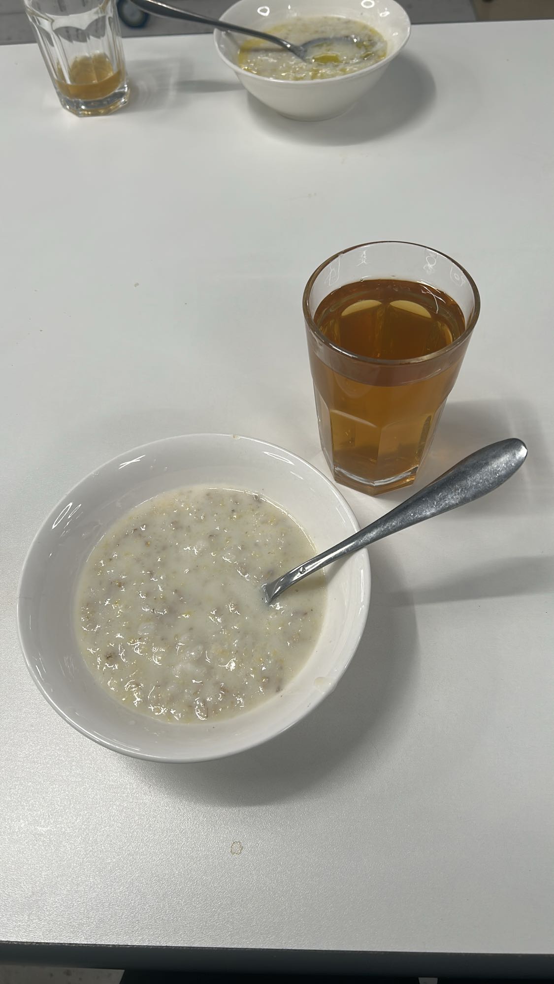 овсянка с чаем