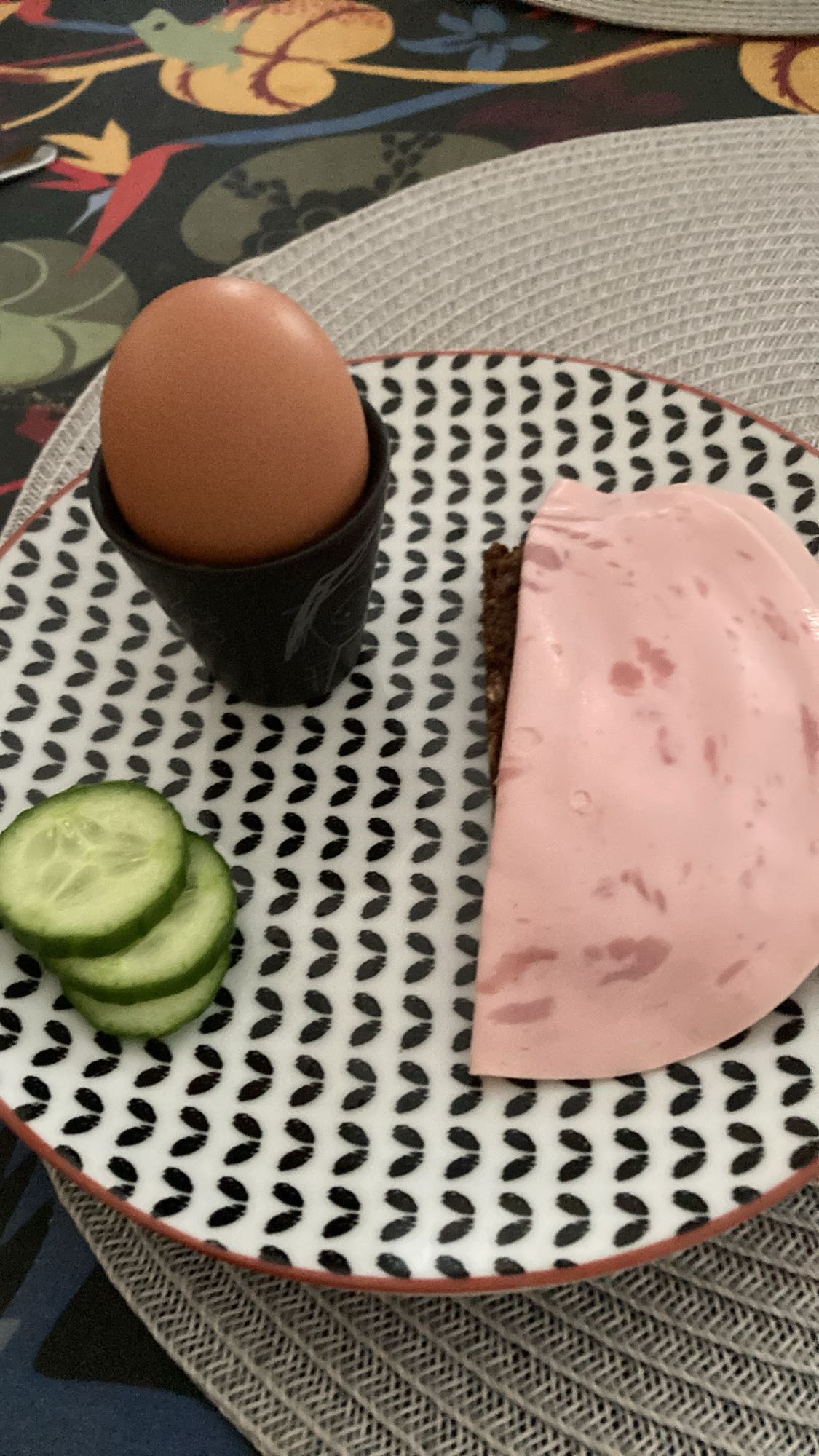 Ägg och smörgåsfrukost