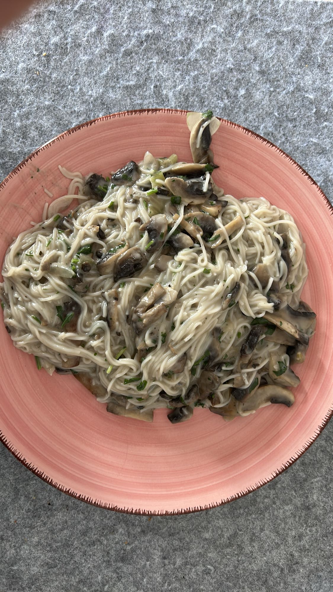 Fideos con champiñones