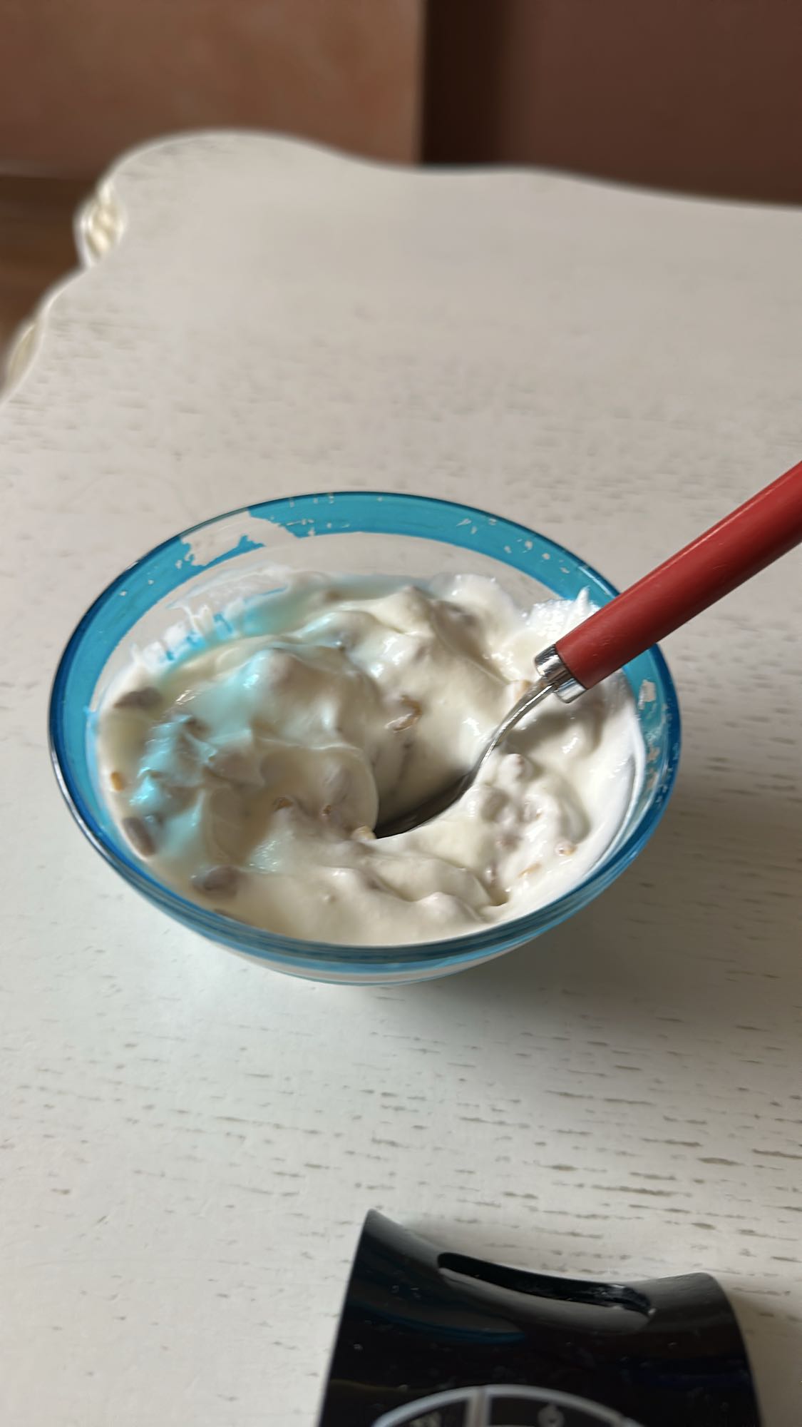 Yogurt with nuts