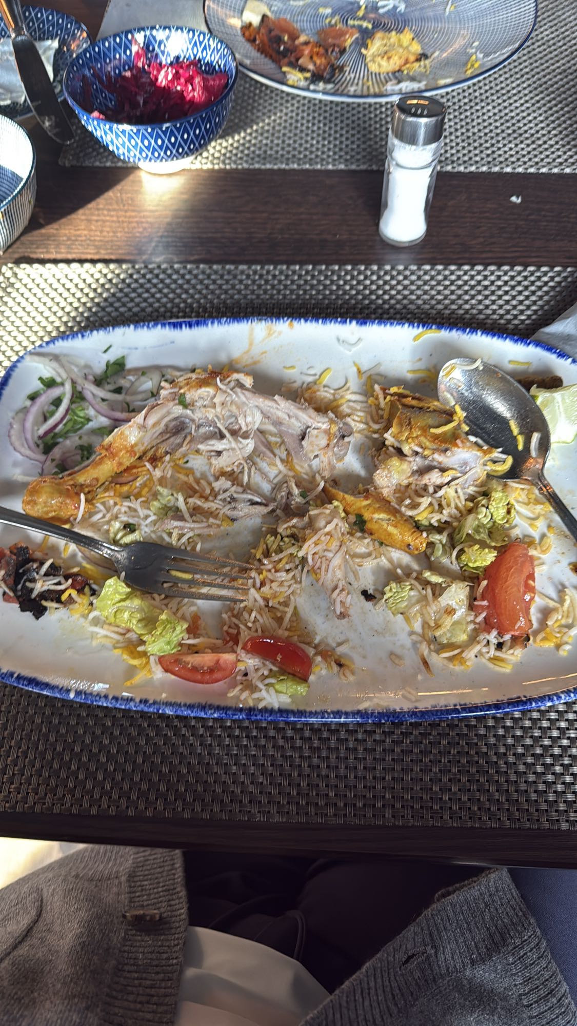 Kip biryani met salade