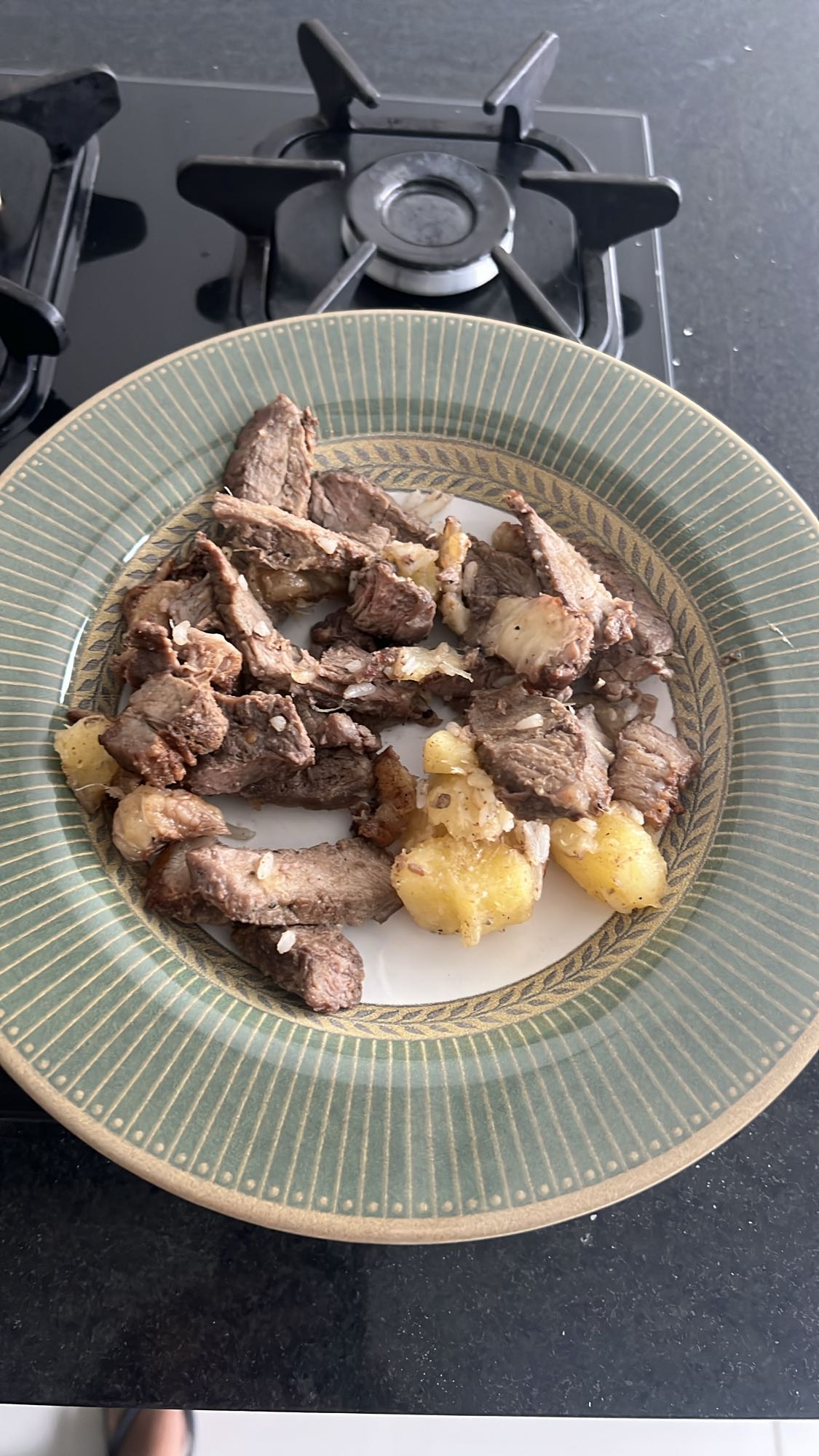 Carne com batata