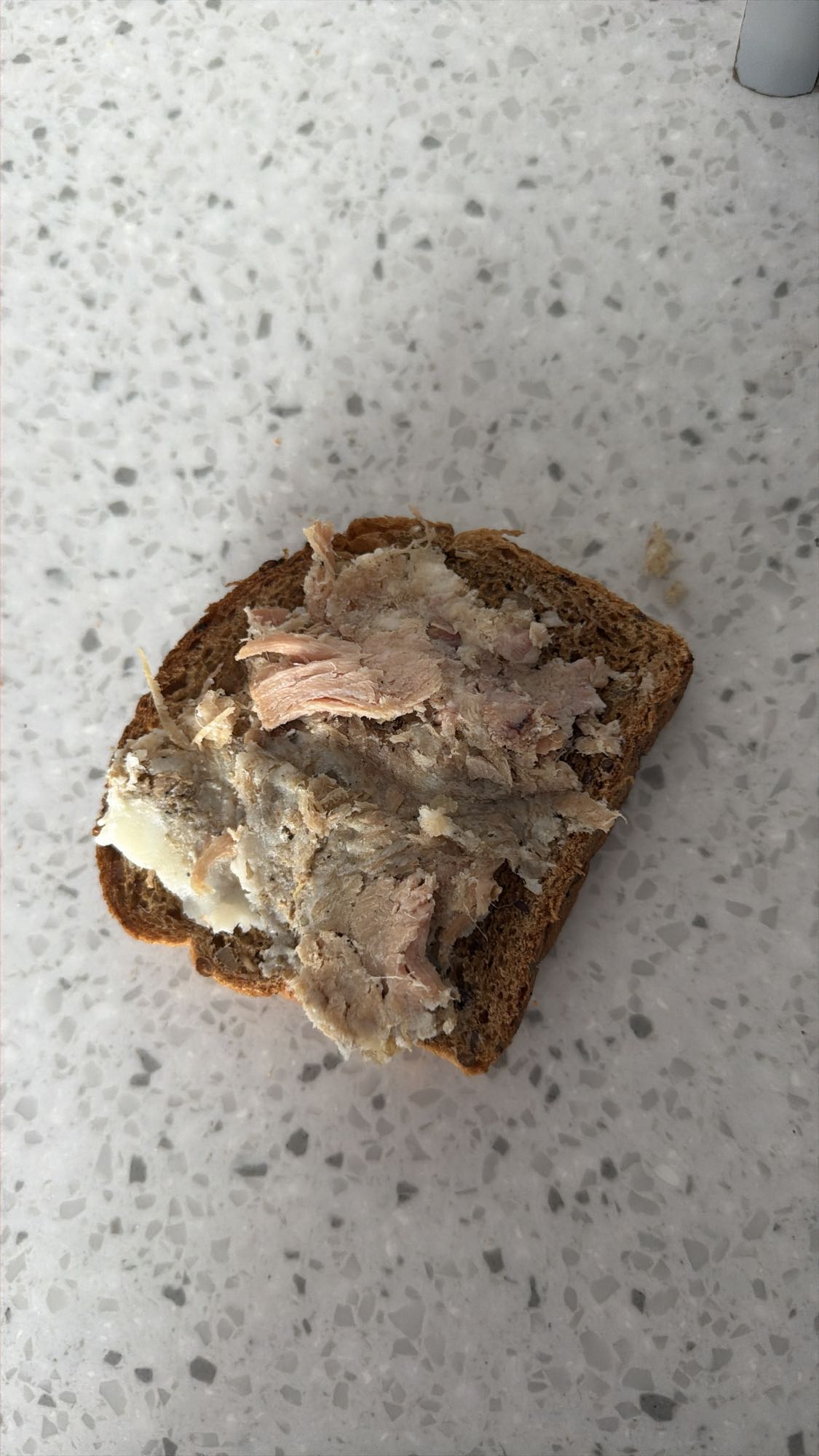 Chleb z niskim IG z mięsem