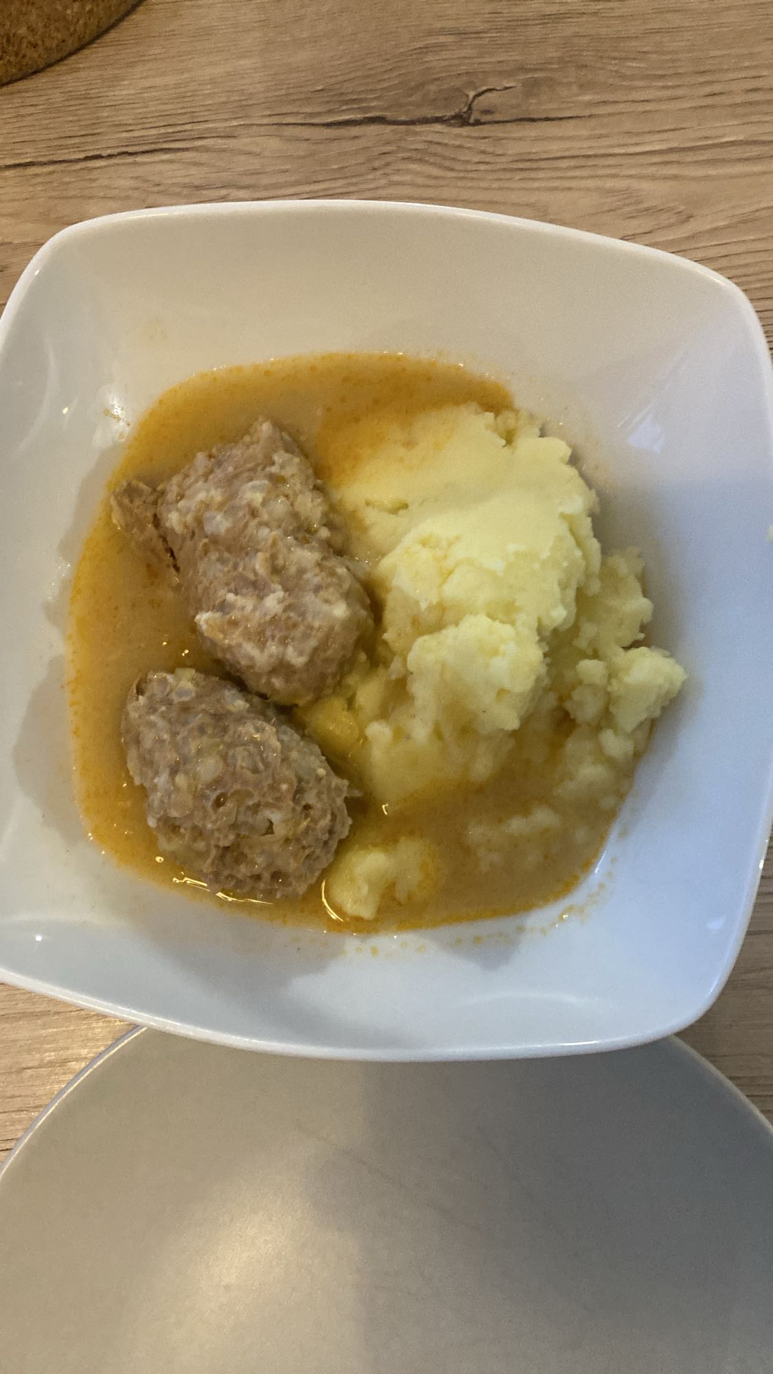 Ćufte s pire krumpirom