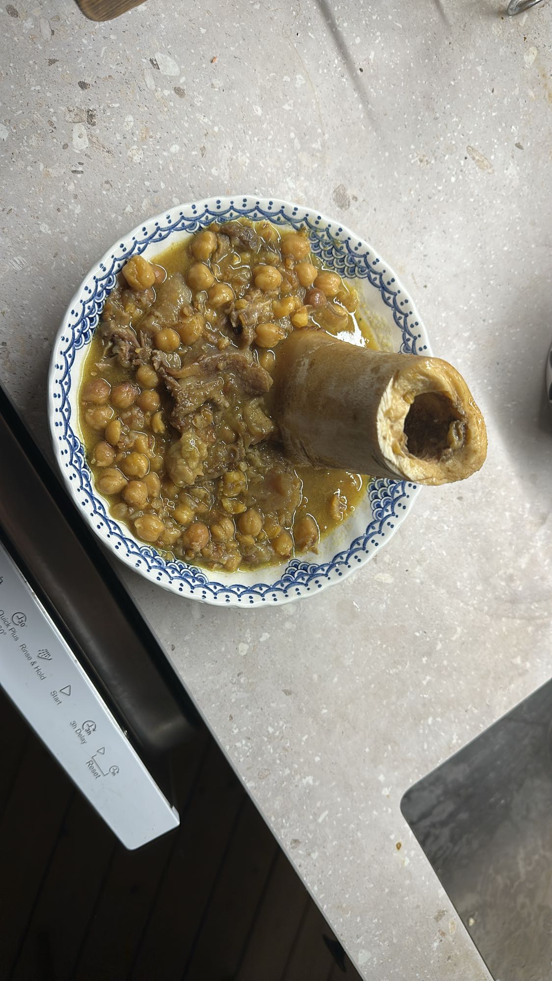 Kikärtsgryta med märgben