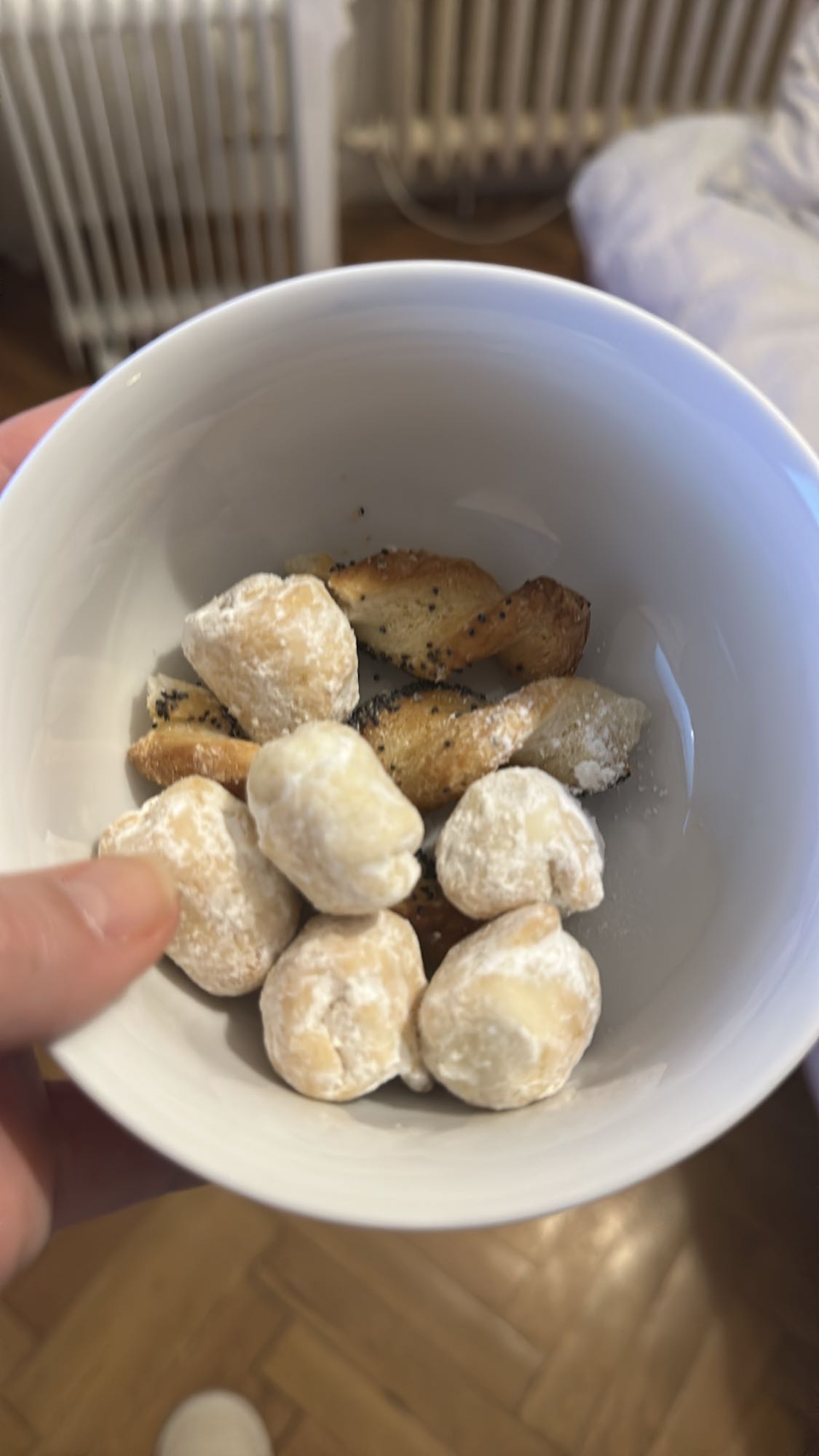 Powdered & poppy pastries