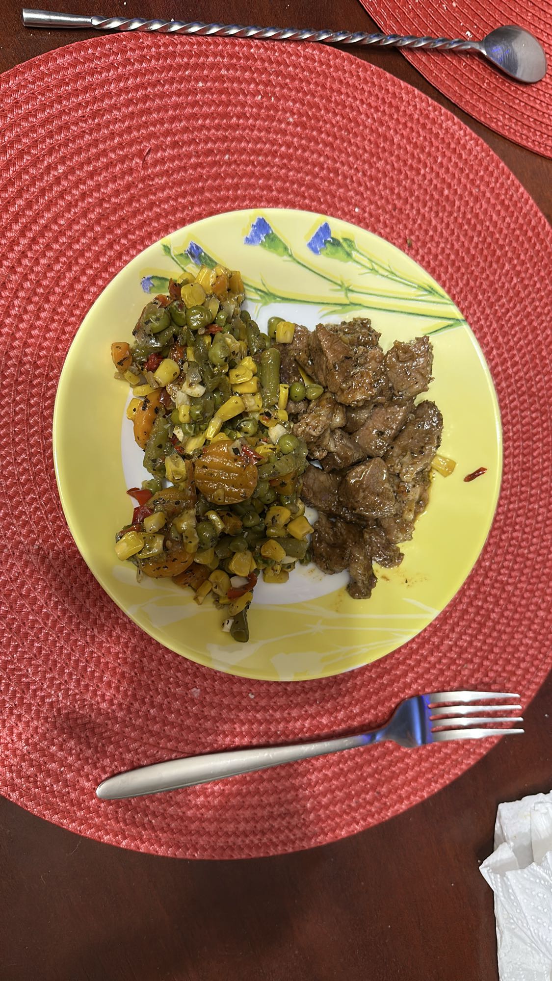 Vită cu legume sotate