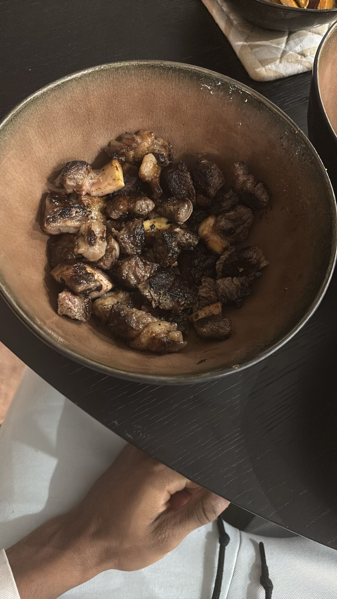 Morceaux de boeuf grillés