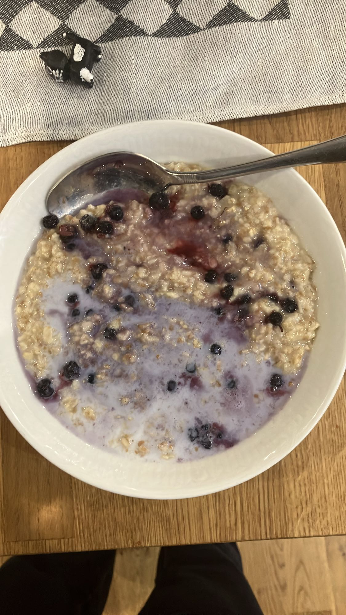 Havregrynsgröt med blåbär