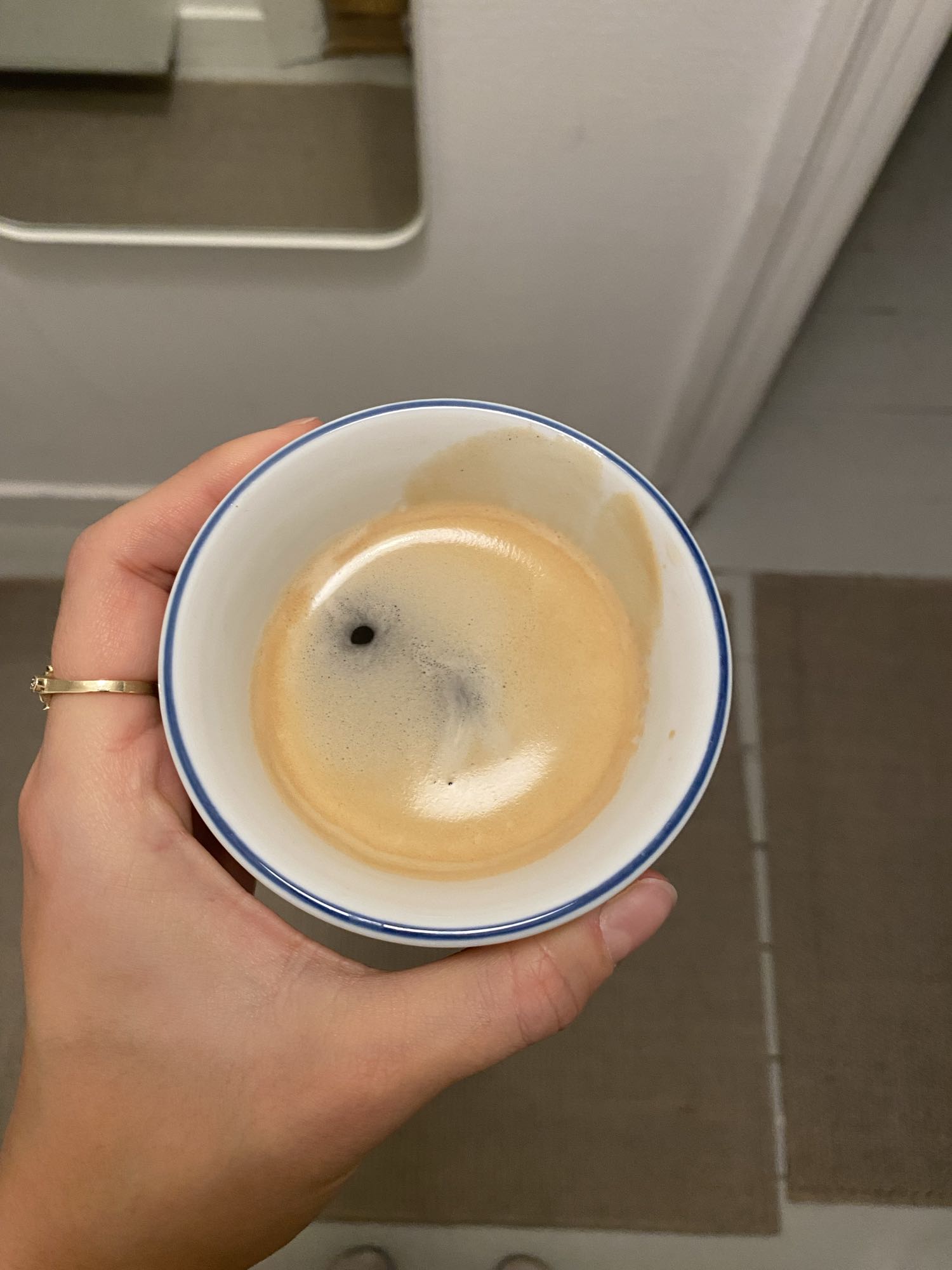 Sort espresso kaffe