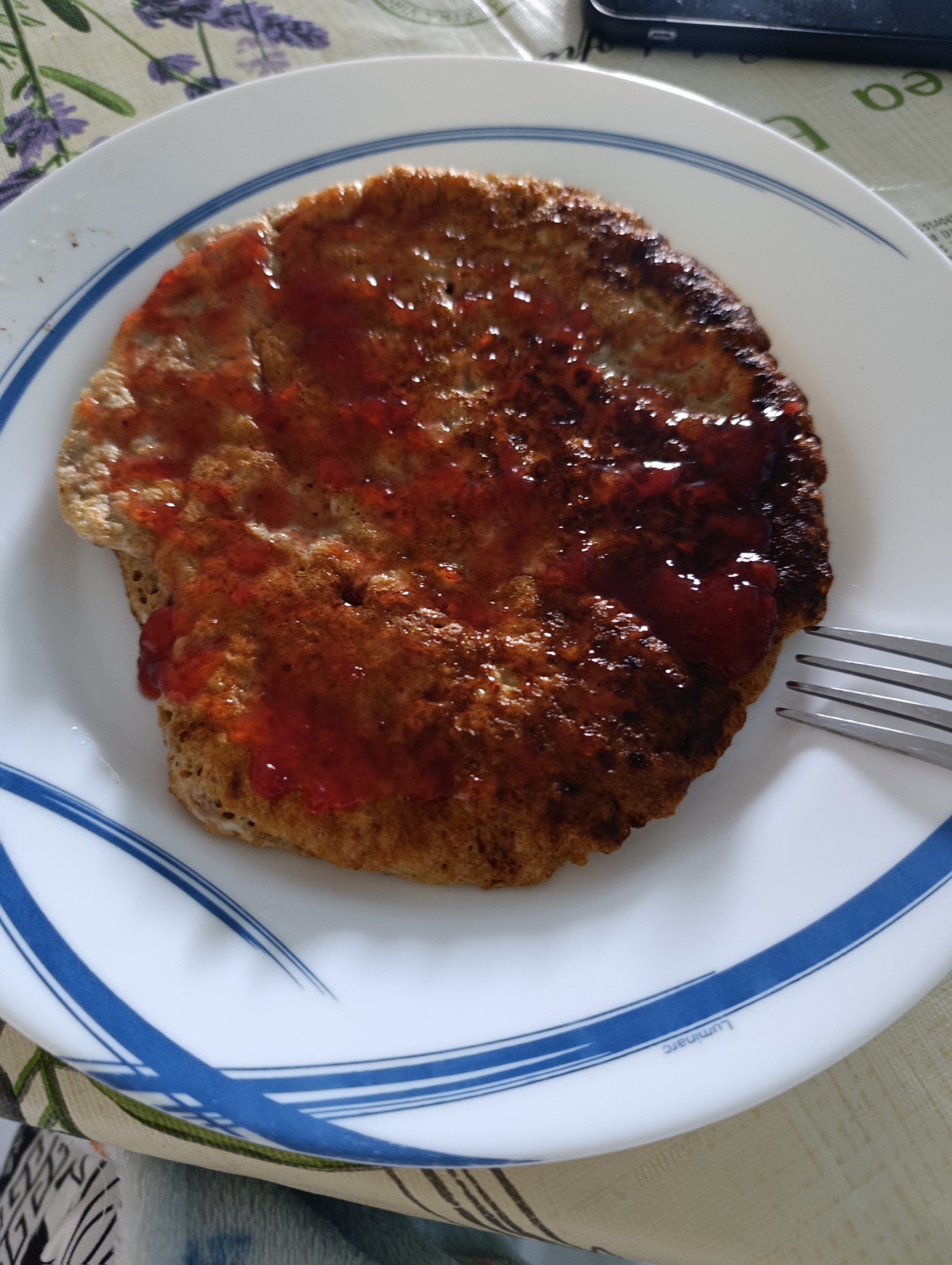 Panqueque con mermelada