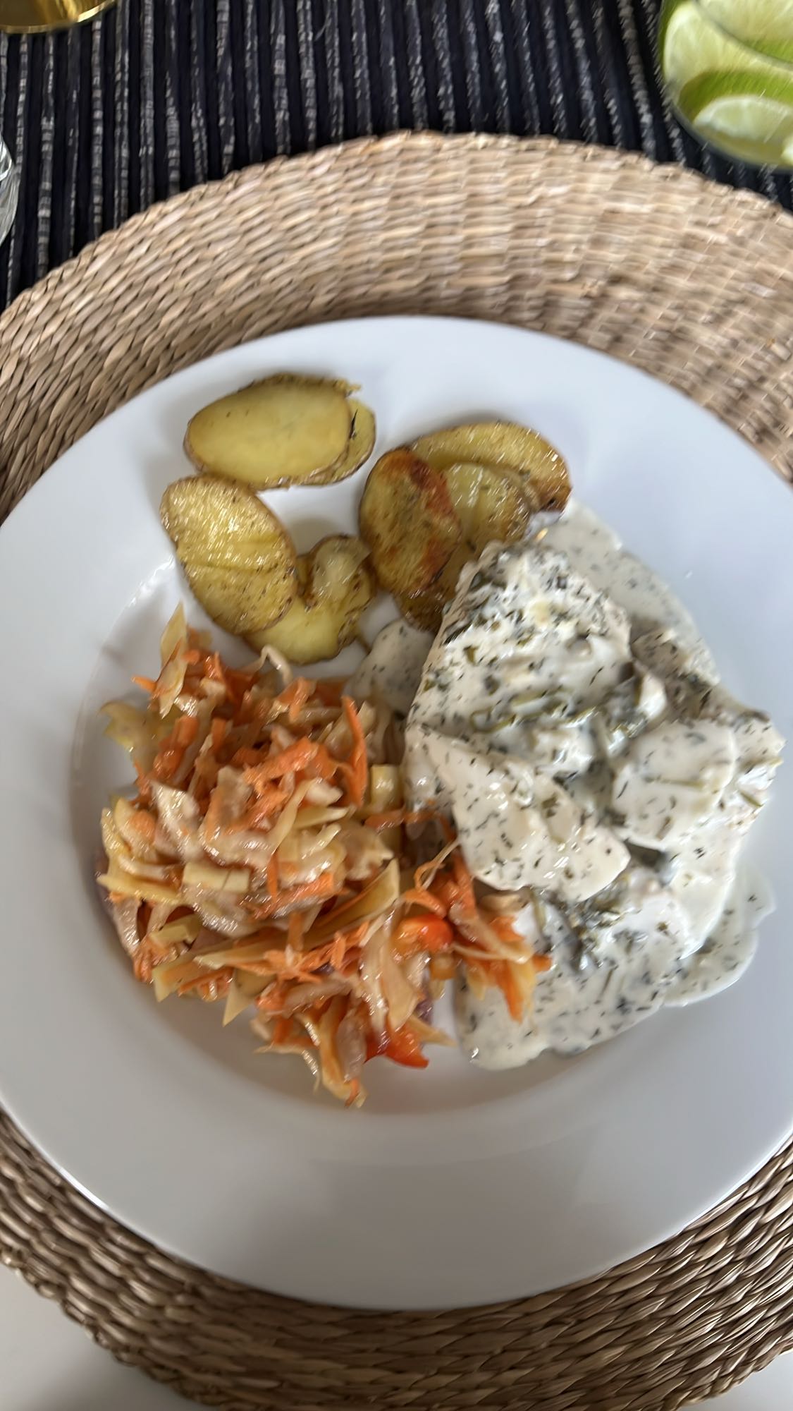Fisk med potatis och sallad