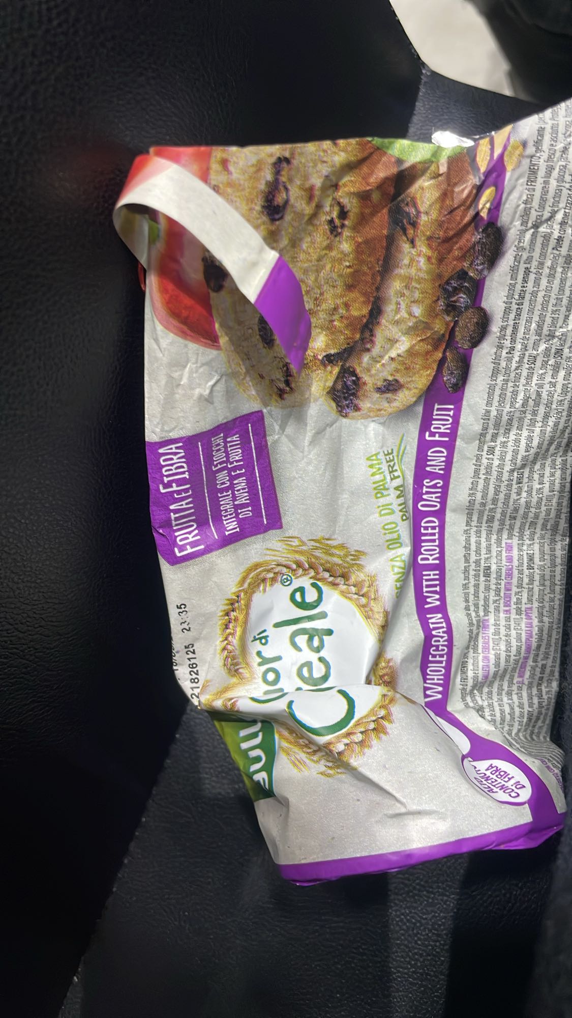 Oat Fruit Fiber Biscuit