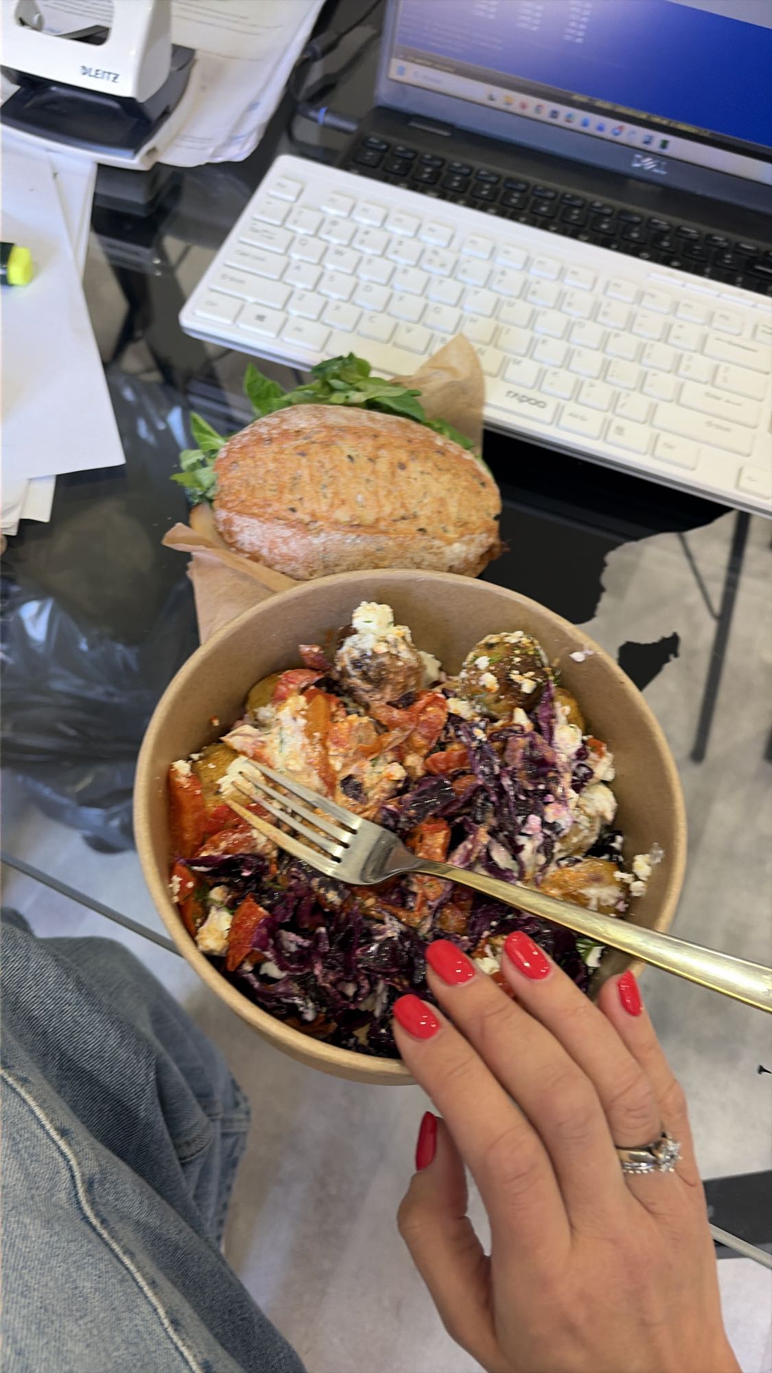 Sałatka z pieczywem