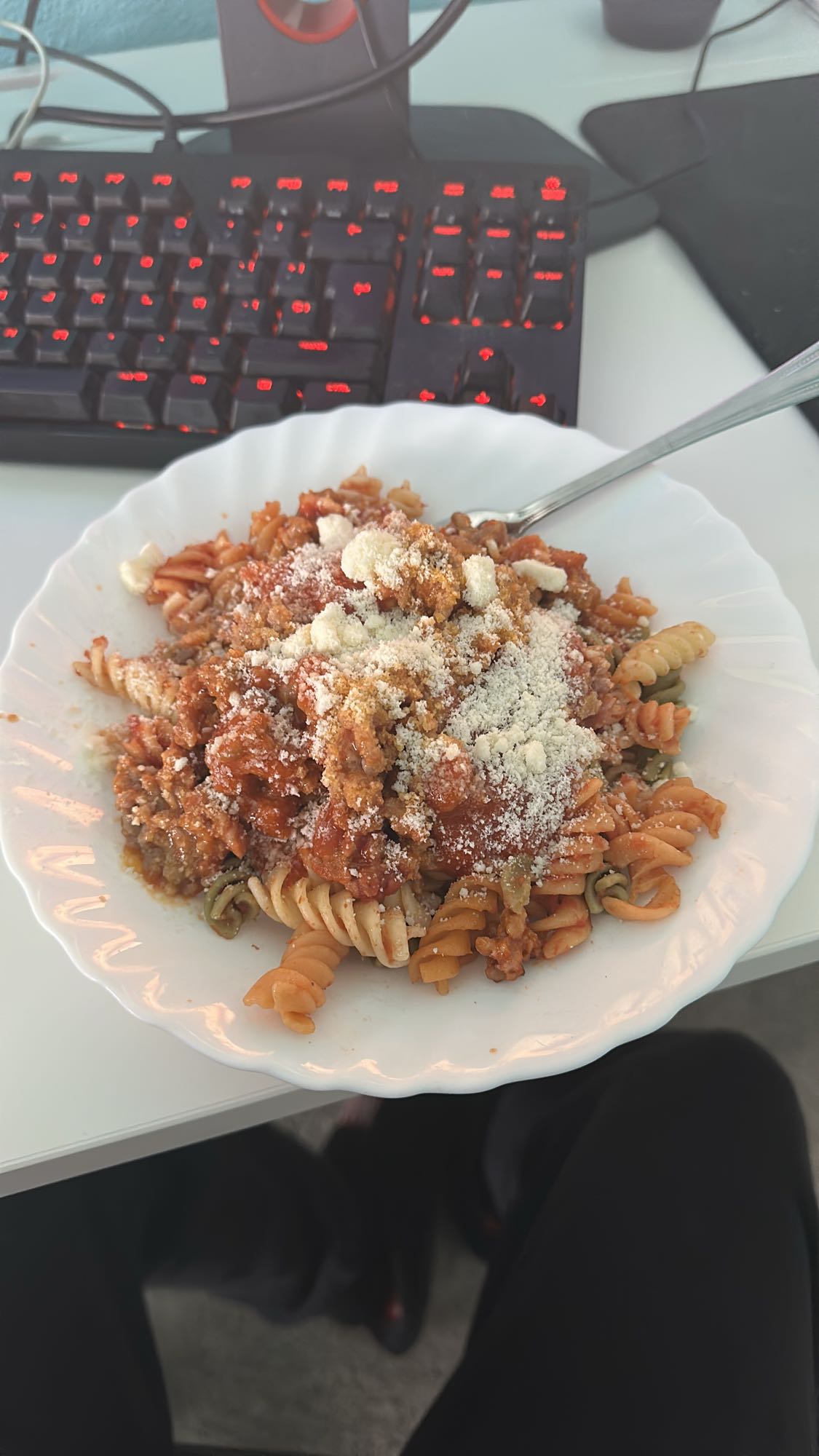 Pasta con carne y queso