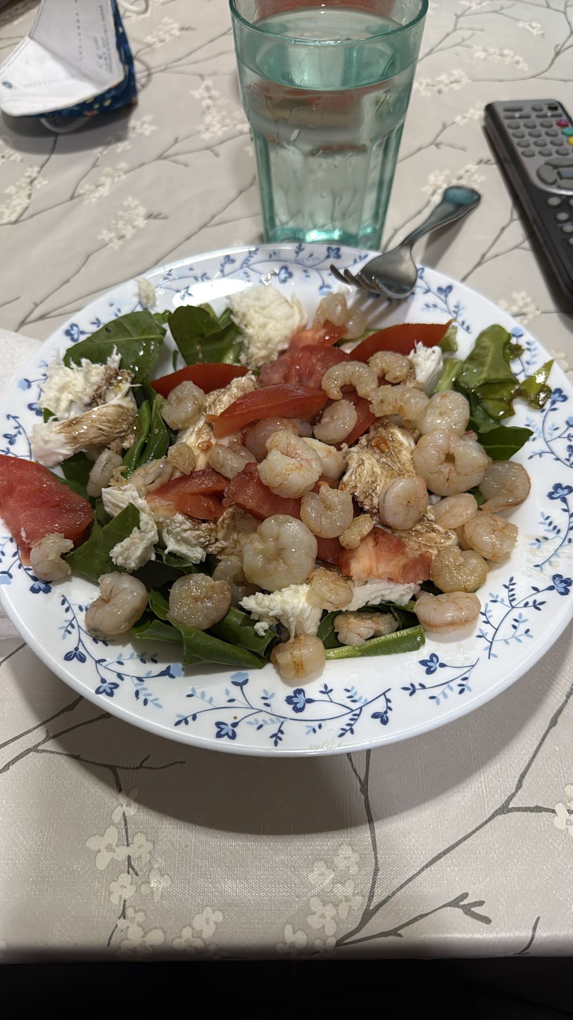 ensalada de camarones