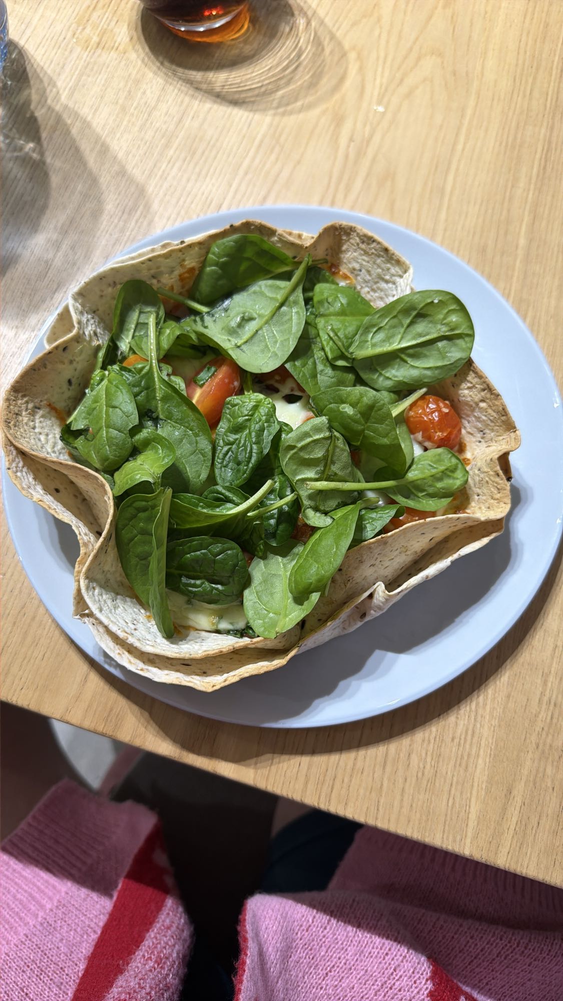 Pizza ze spodem tortilli