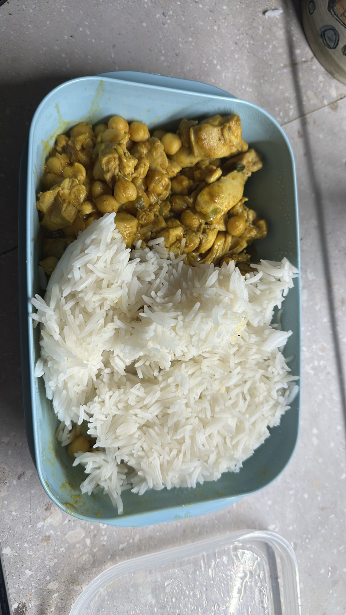 Kyckling med ris & kikärtor