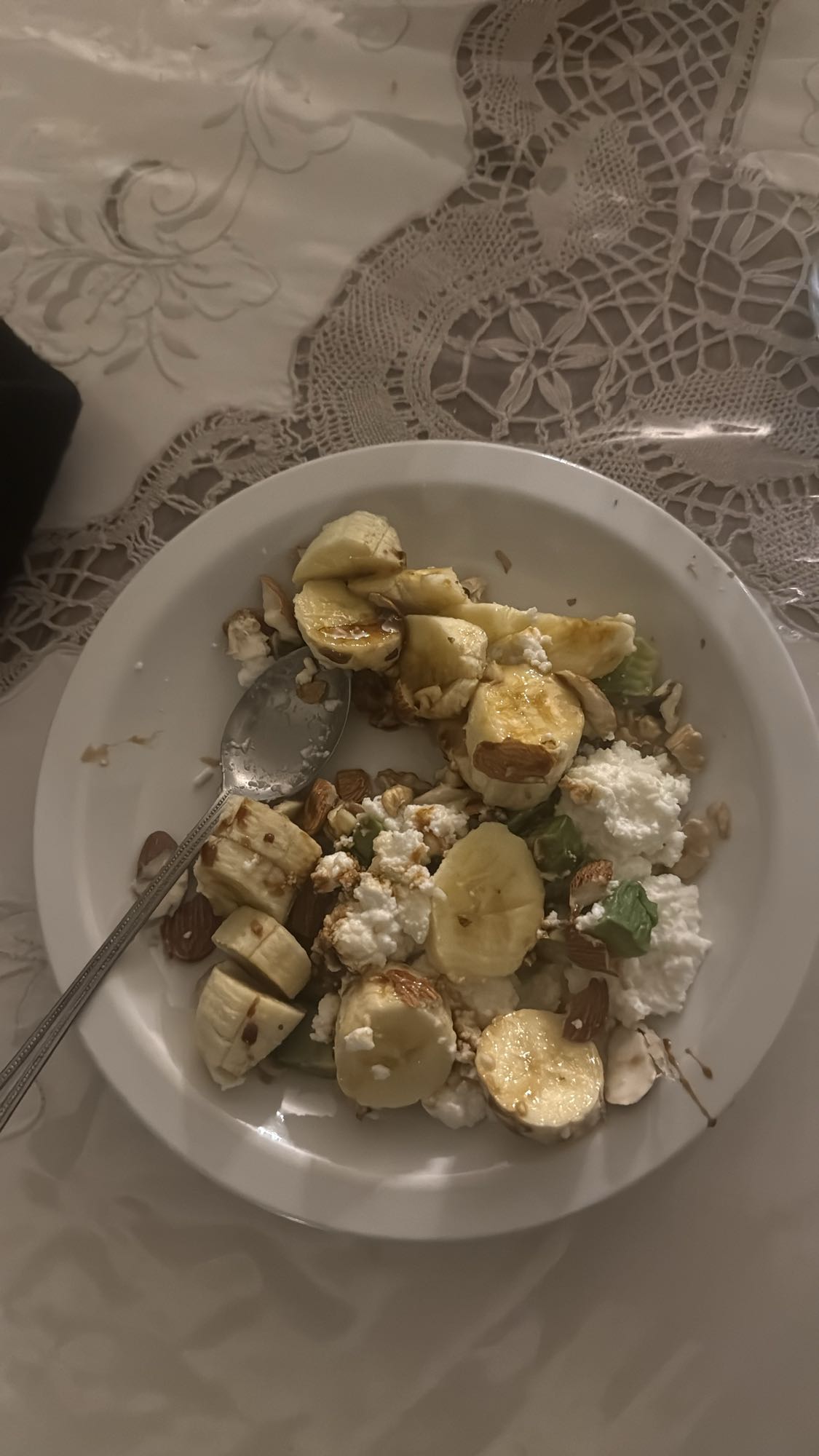 Banana cottage cheese bowl
