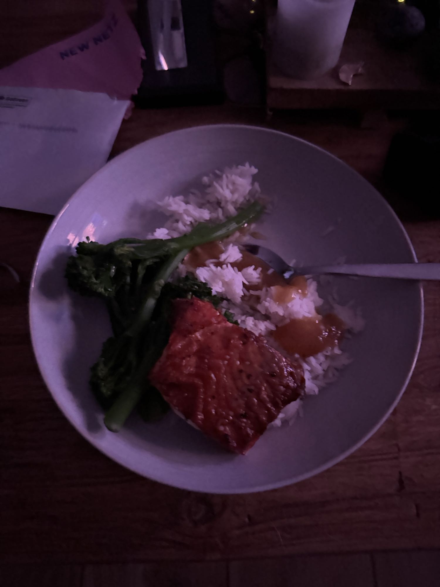 Zalm met rijst en broccoli