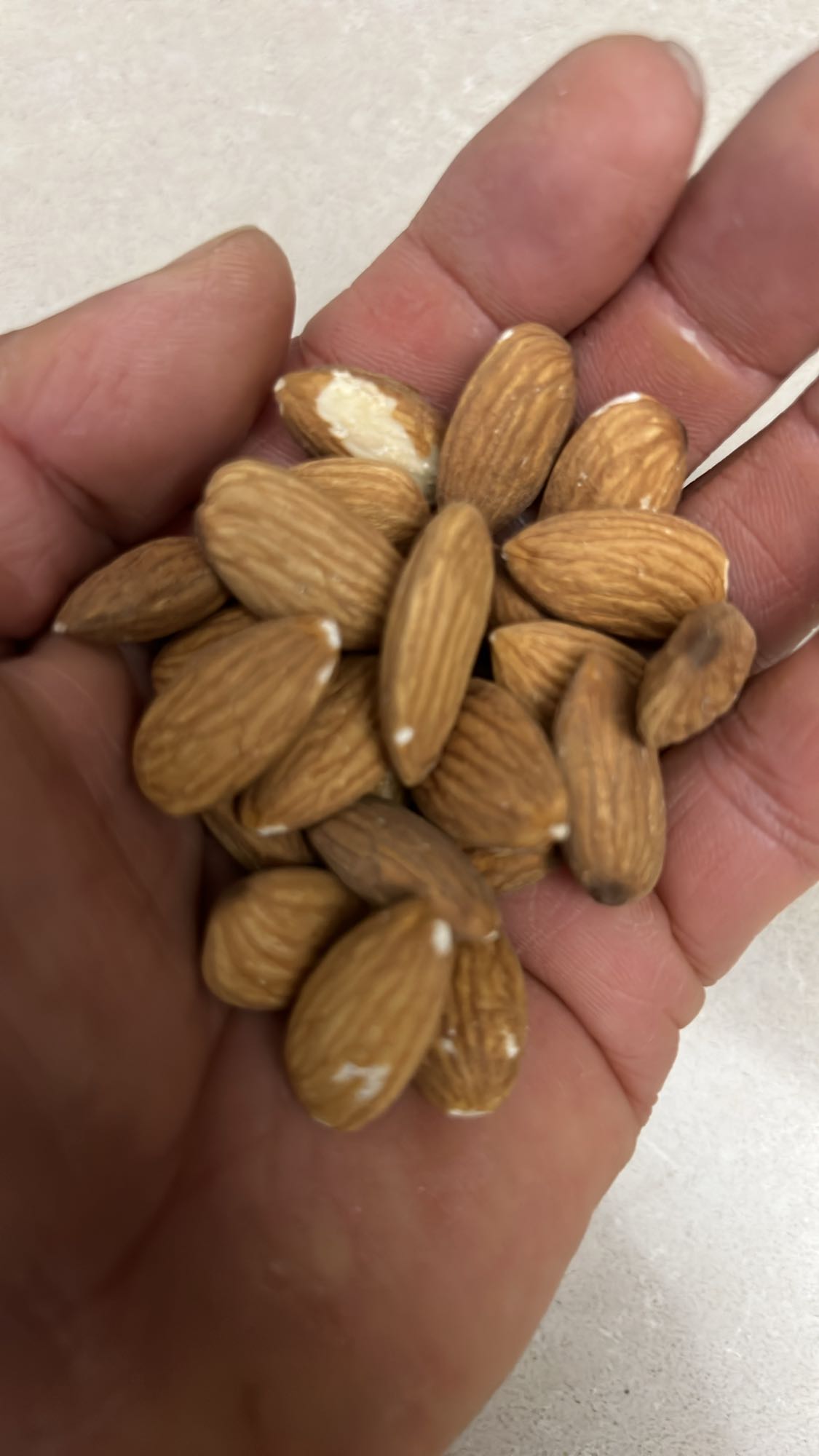 Badem atıştırmalık