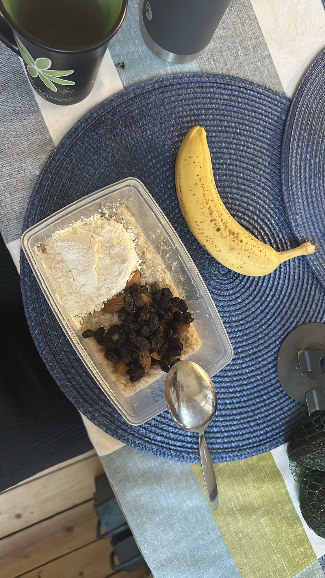 Havregrynsfrukost med banan