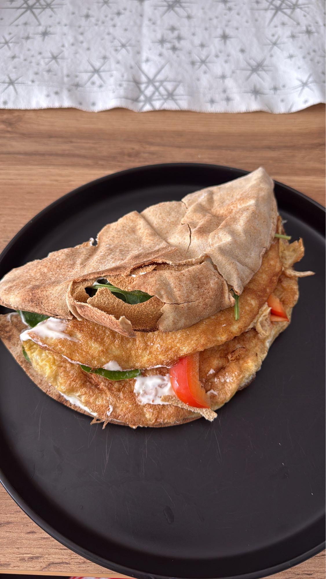 Omletă în lipie cu legume