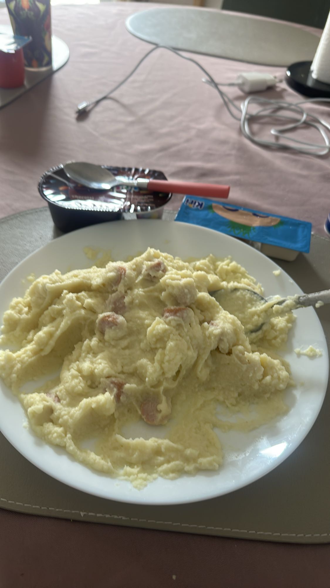 Purée, saucisse, dessert