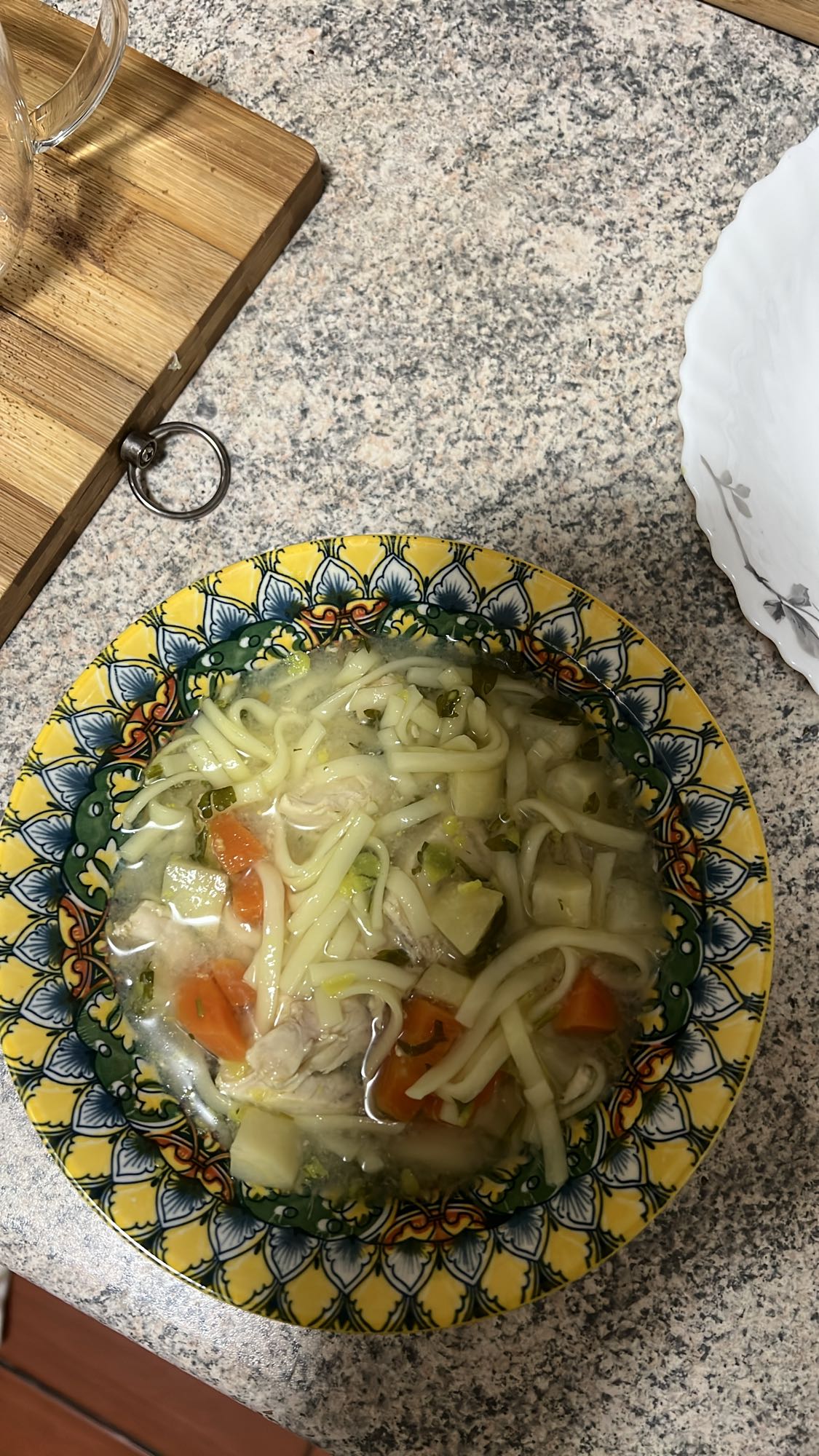Supă cu tăiței și legume