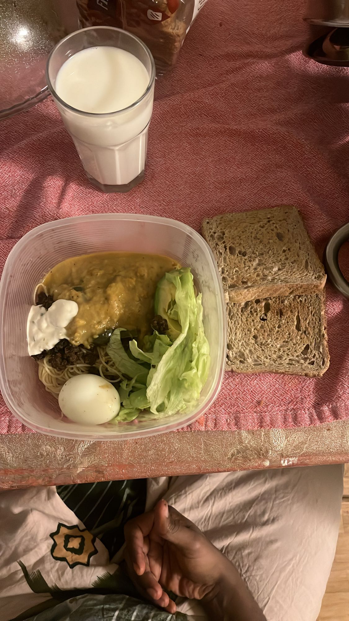 Egg noodles with bread & milk
