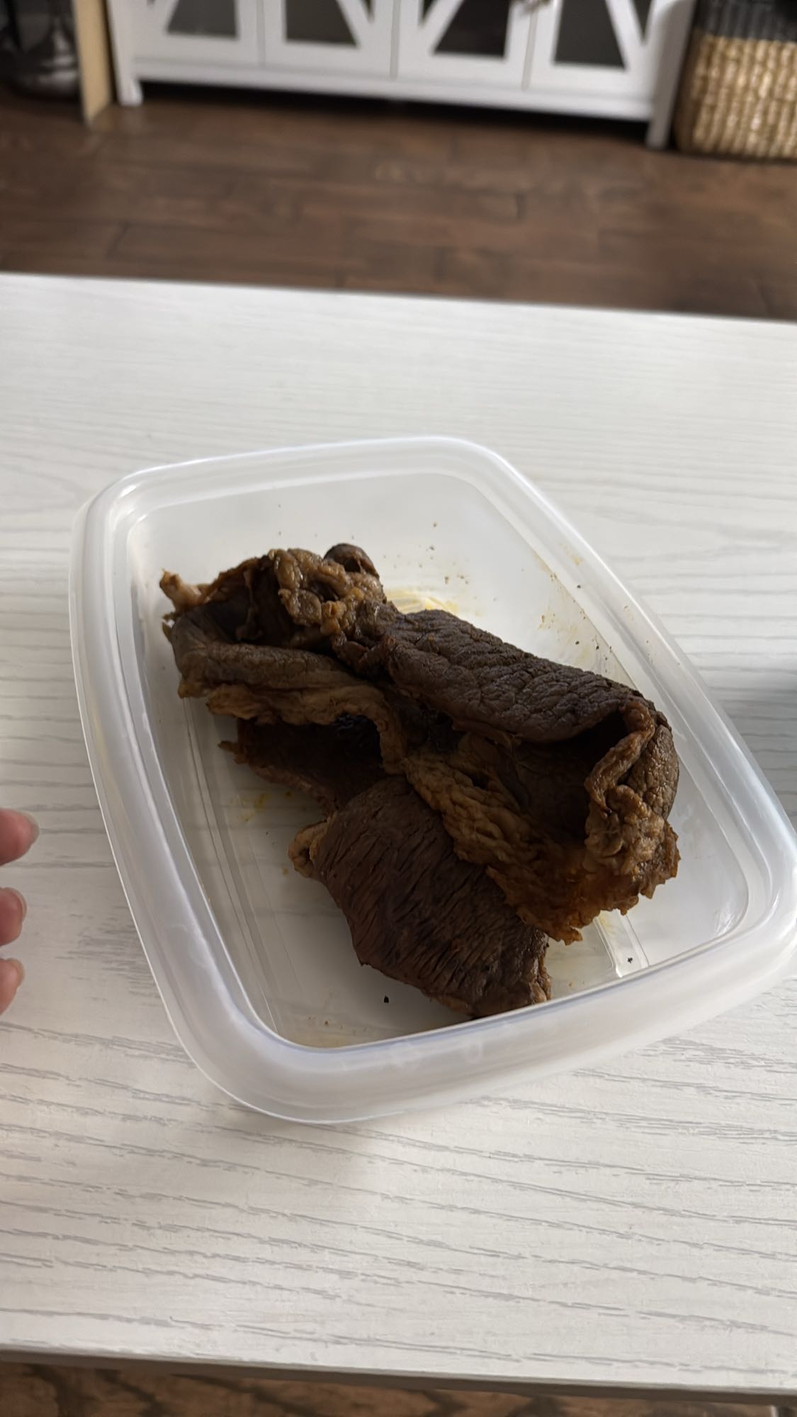 Cooked beef slices