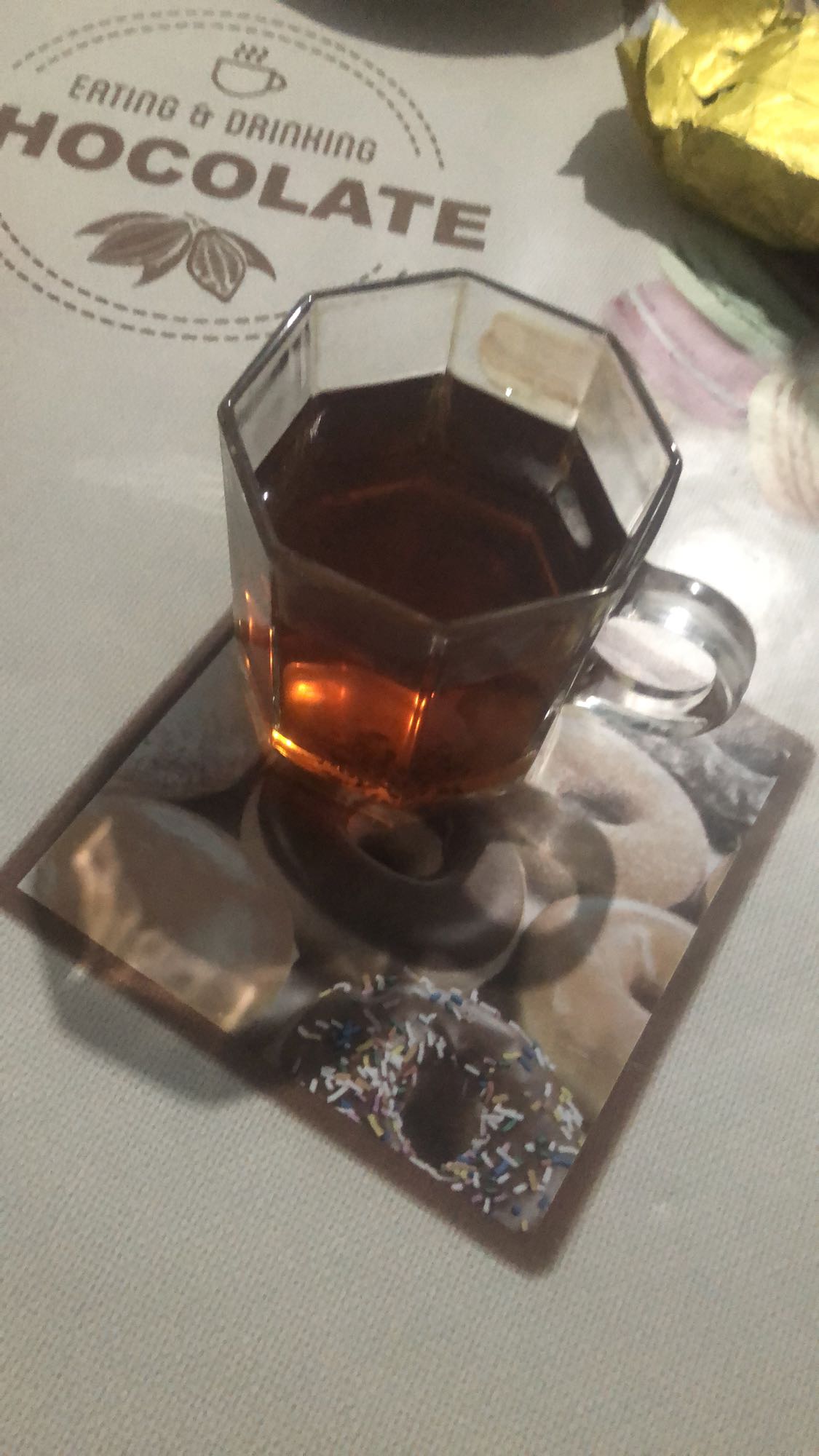 стакан чёрного чая