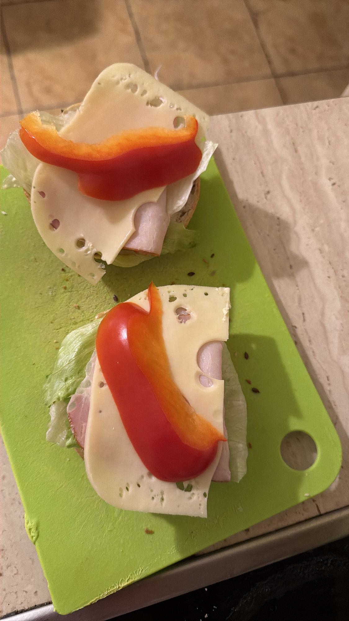 Kanapki z szynką i serem