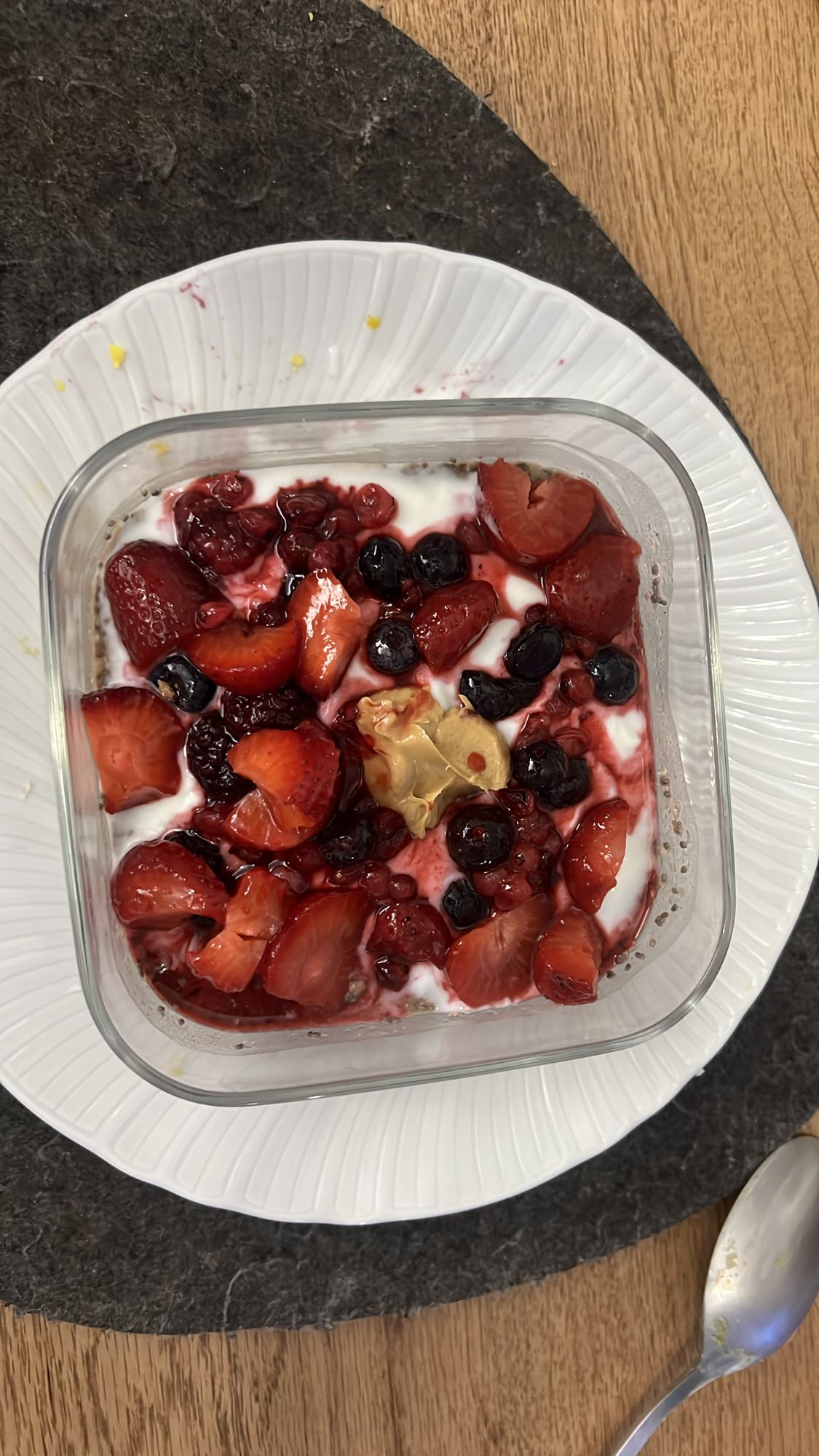 Yogurt with Berries & PB