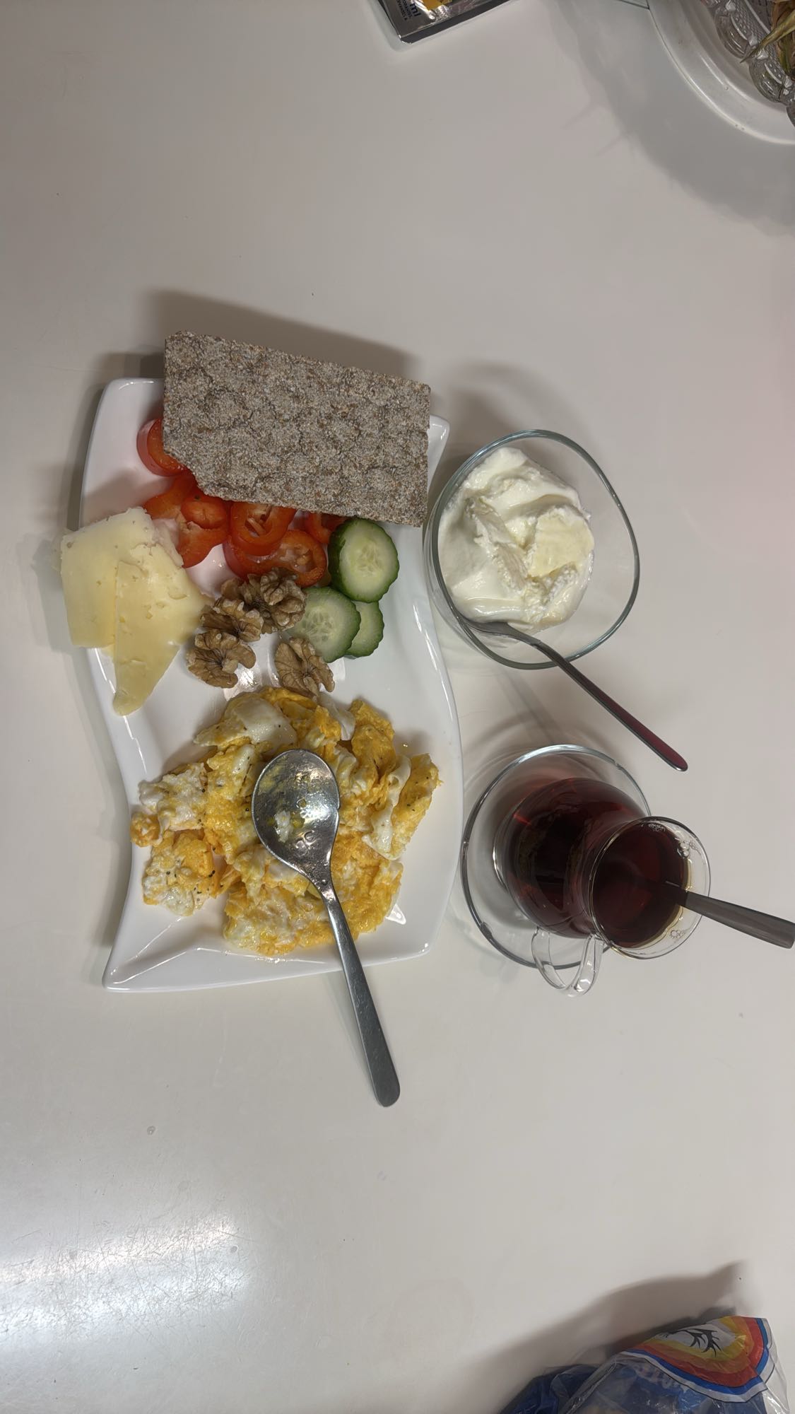 Frukosttallrik med ägg