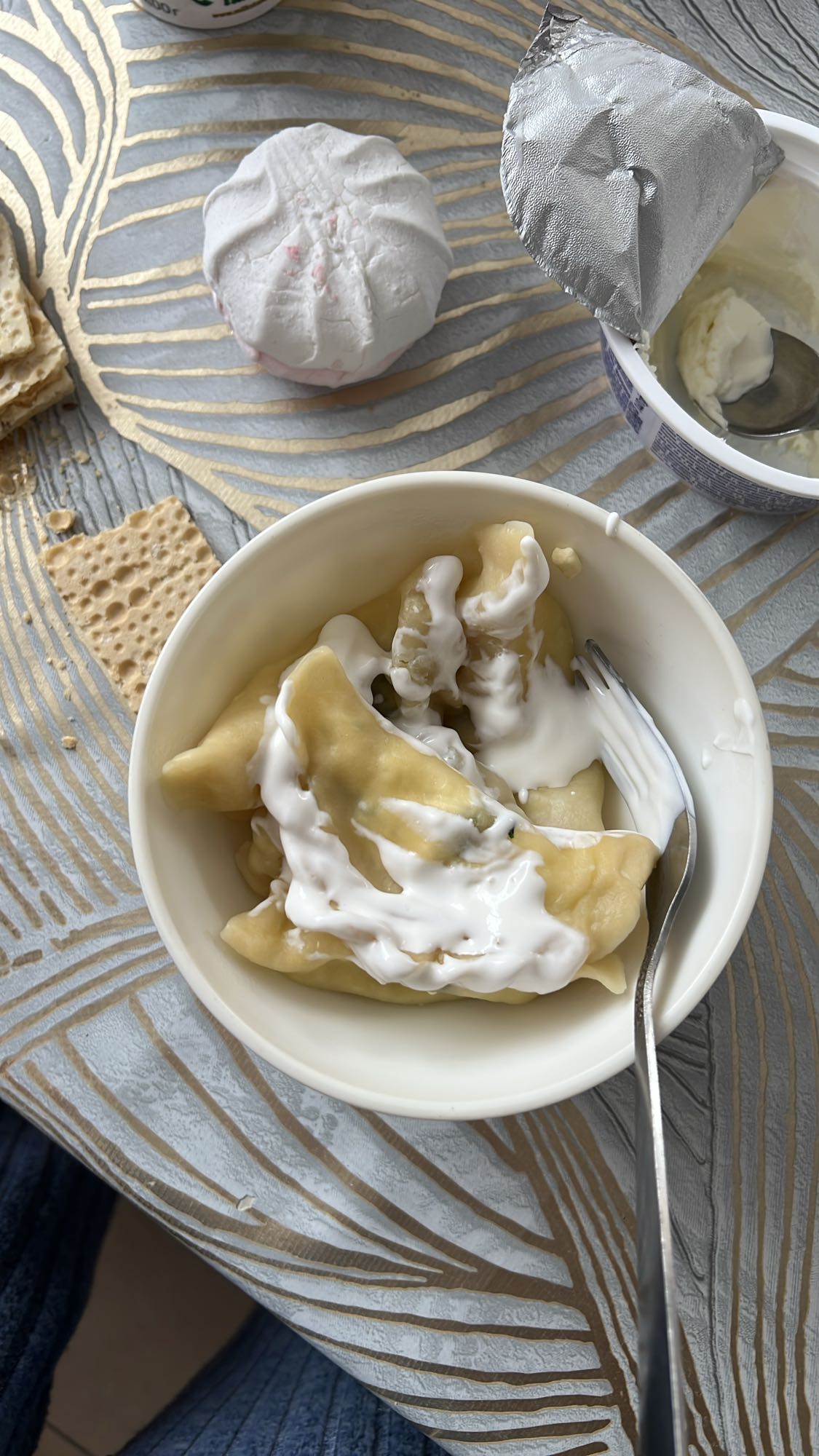 Вареники со сметаной