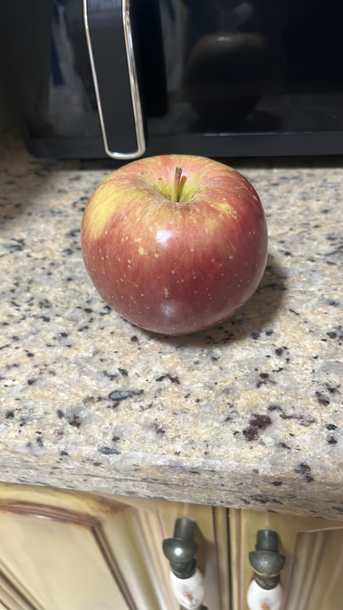 Manzana roja entera