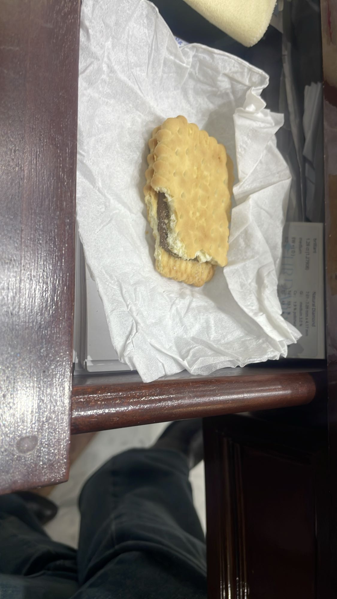 Chocolate cream biscuit