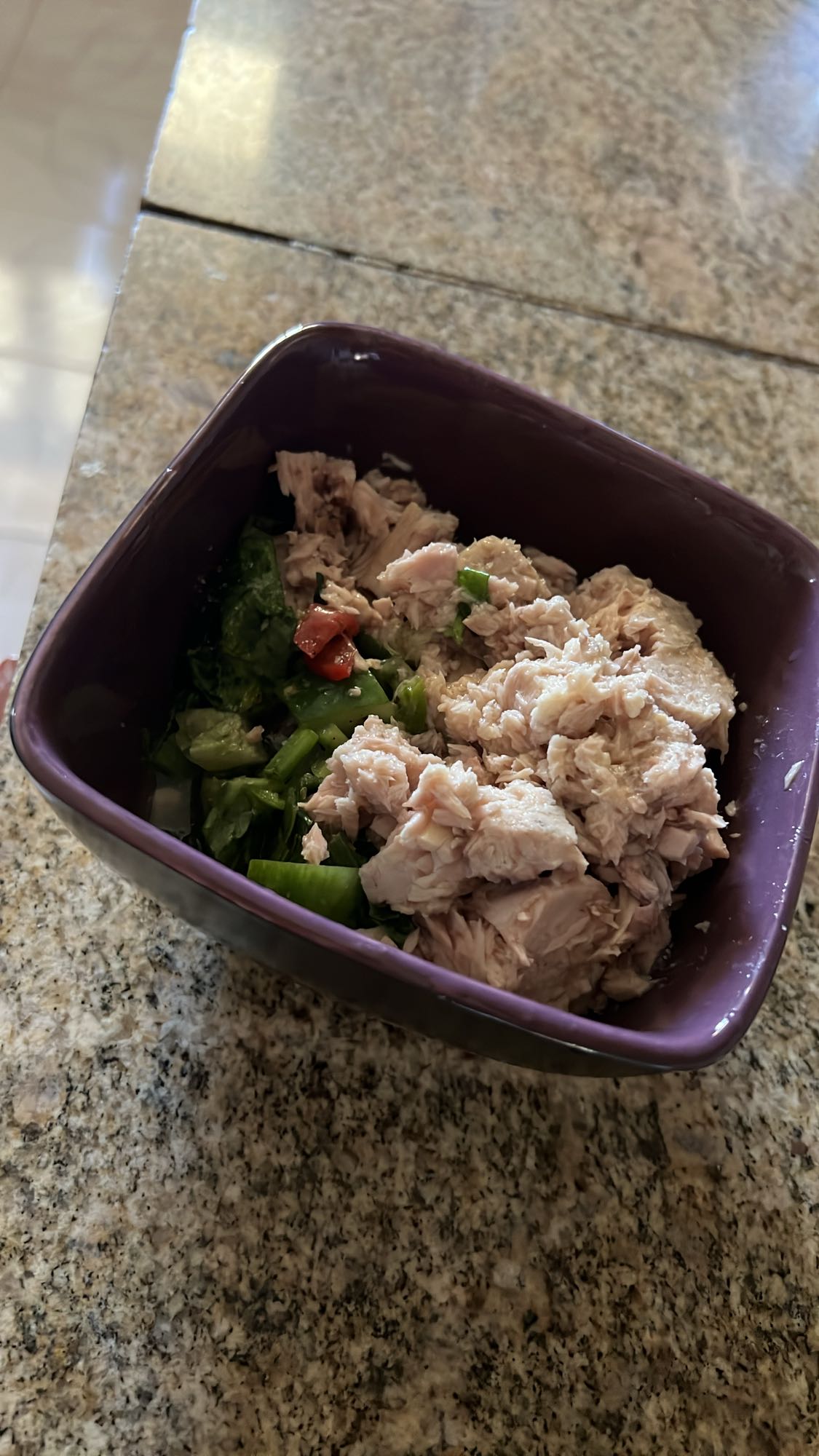 Tuna salad bowl