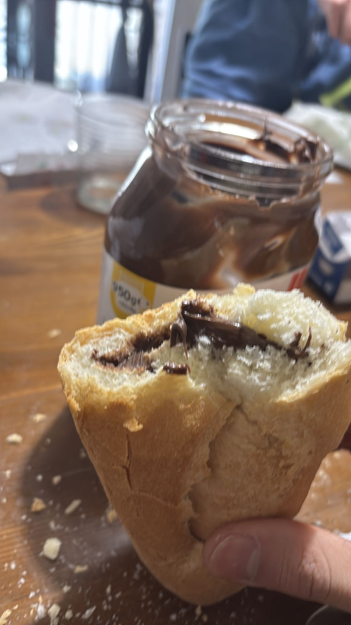 Pan con crema de avellanas