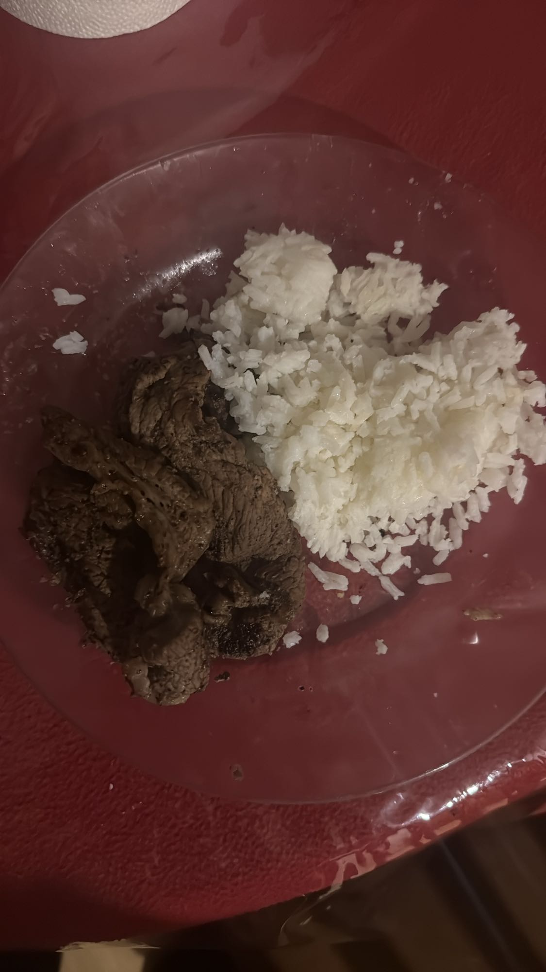 Carne con arroz blanco