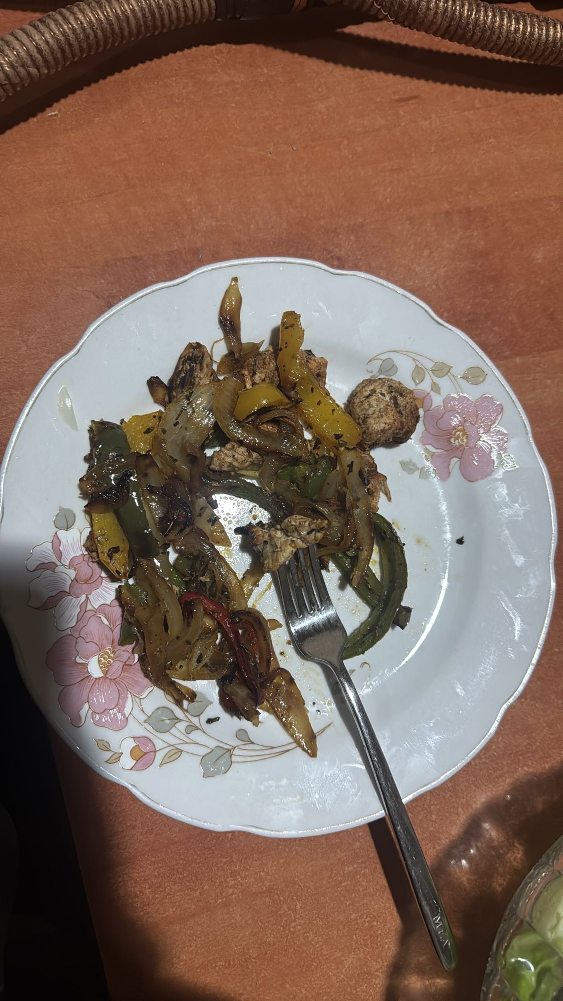 Grilled chicken with peppers