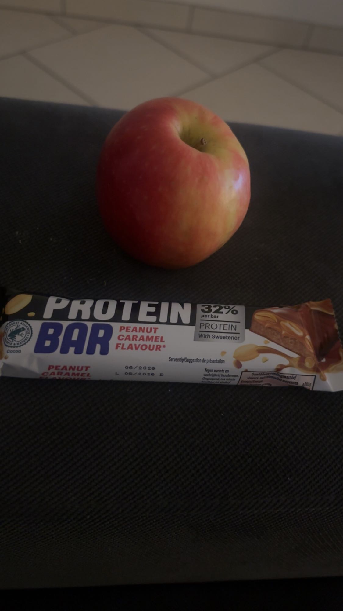 Barre protéinée et pomme