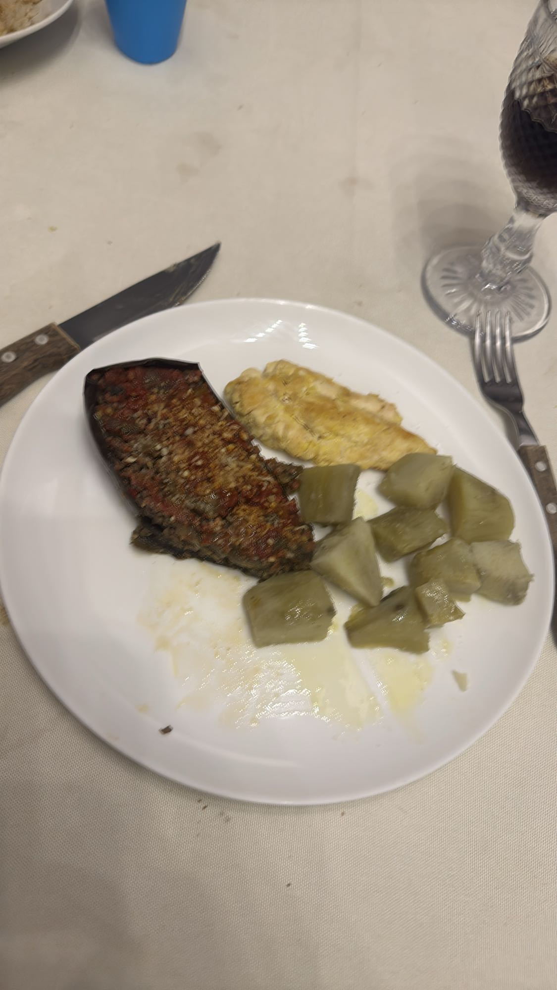 Berinjela recheada e frango