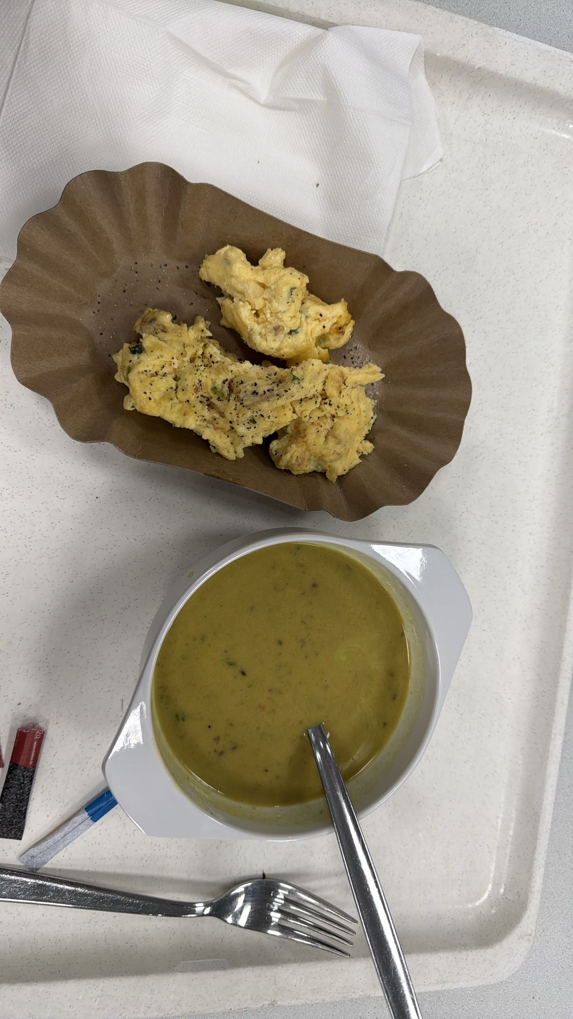 Omelet met linzensoep